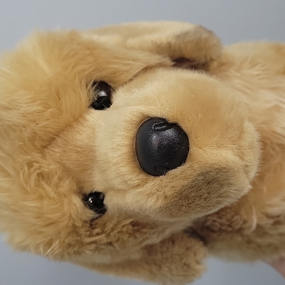 BASS PRO SHOPS Golden Retriever Plush Dog Toy - Picture 5 of 6
